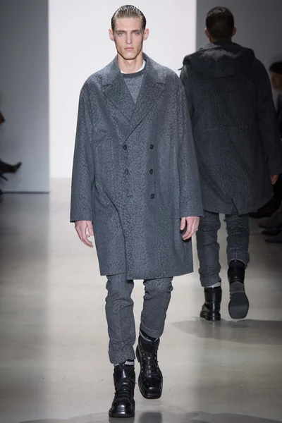 Look 7